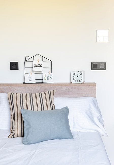 Cama habiración residencia Alicante