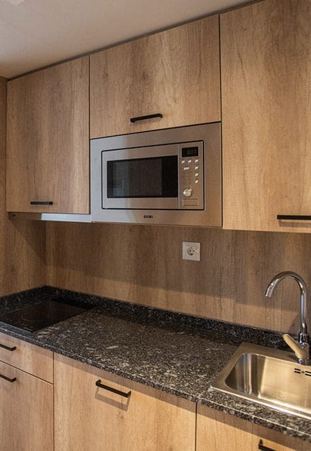 Cocina habitación individual residencia estudiantes Bilbao