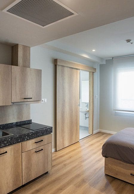 Habitación individual extra vista general reisdencia bilbao