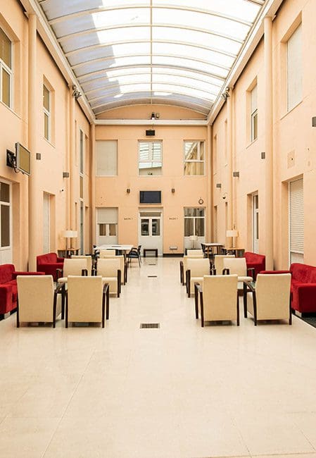 Patio interior residencia universitaria Aranjuez