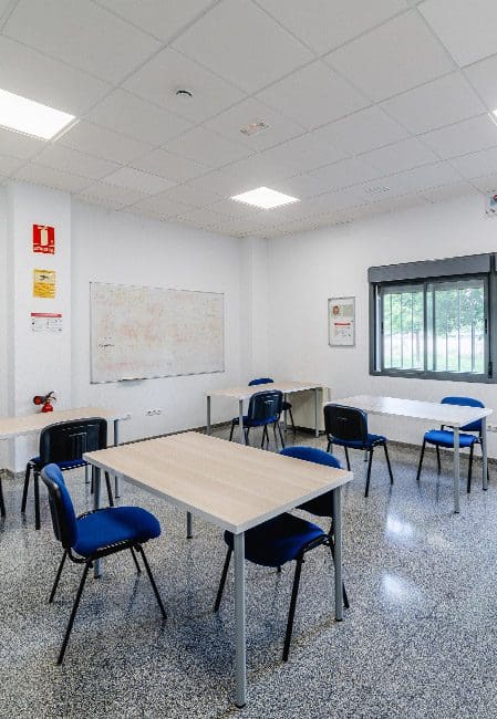 Sala de estudio residencia universitaria en Logroño