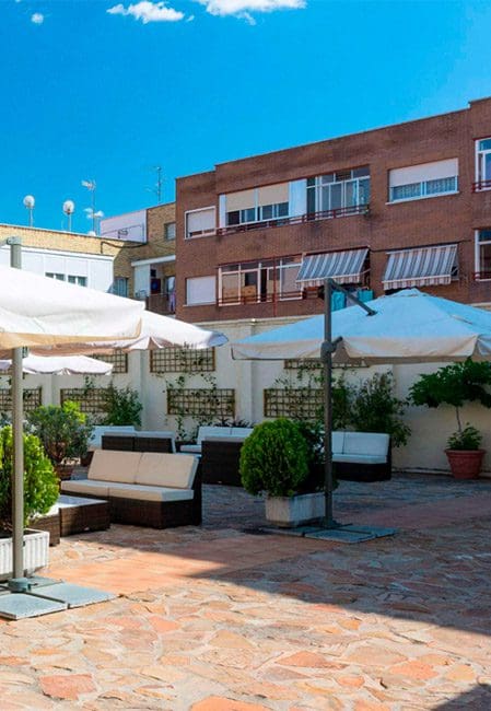Terraza en residencia universitaria Leganés