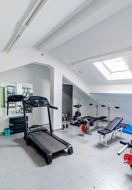 Gimnasio residencia universitaria en Burgos