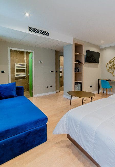 Habitación doble premium residencia universitaria Burgos centro