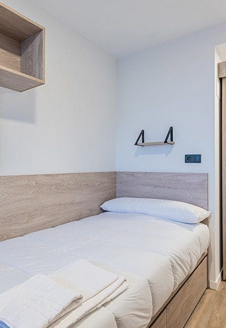 Habitación individual en apartamento estudiantes Santader co-living