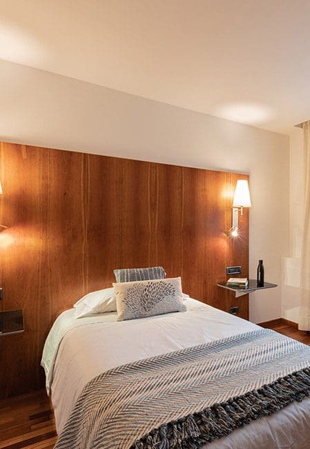 Habitación individual económica residencia en Pamplona