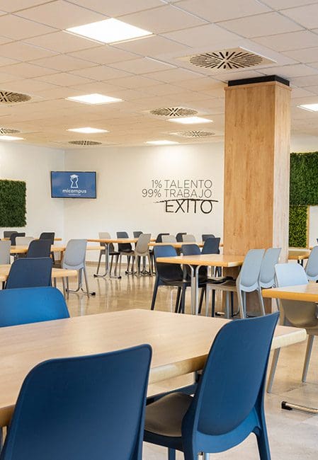 Comedor residencia universitaria en Rector Estanislao del Campo, Sevilla