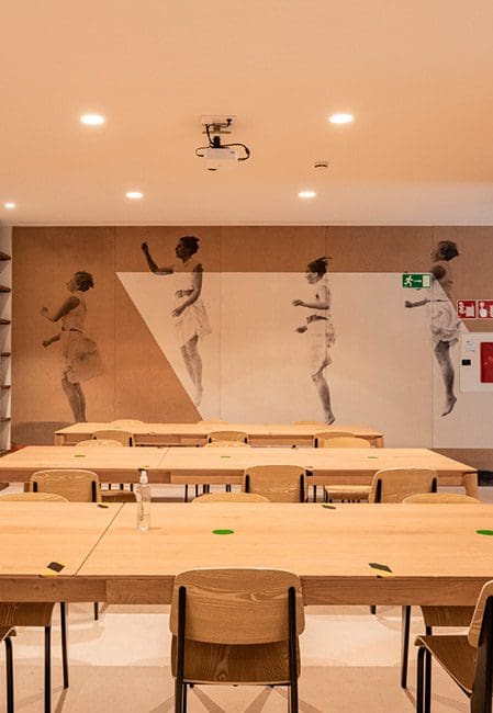 Comedor residencia universitaria Pamplona