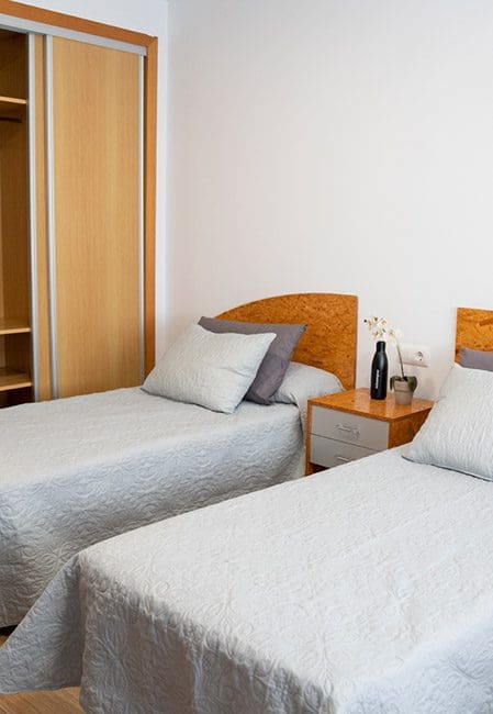 Habitación doble residencia univiersitaria en Burjassot