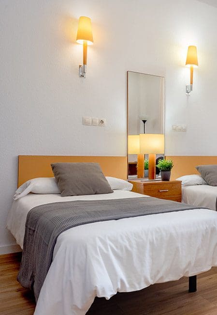 Habitación doble en residencia Bormujos, Sevilla