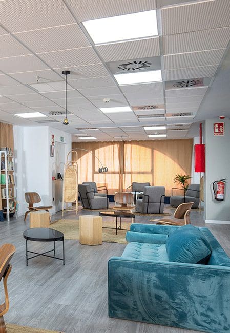 Sala de estar residencia universitaria Galileo Galilei en Valencia