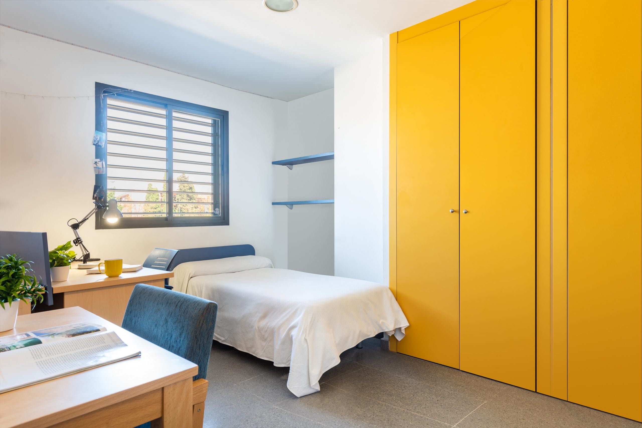 Visita las habitaciones en residencia universitaria Recto Estanislao del Campo, Sevilla