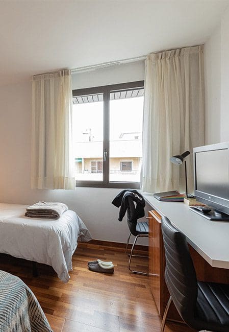 Habitación doble residencia en Pamplona