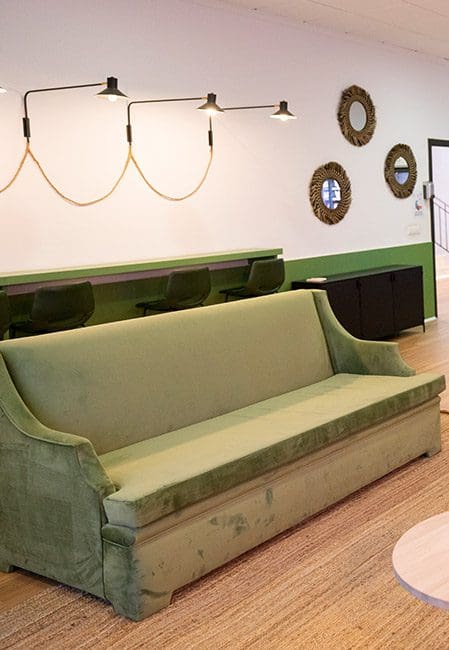 Sala de estar residencia universitaria en Burjassot